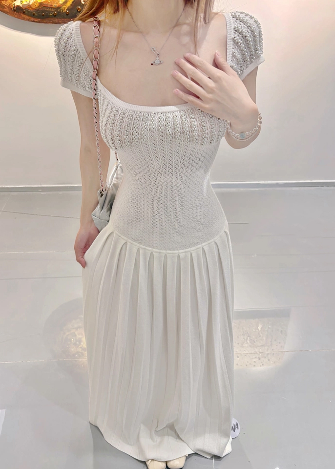 elegant-slimming-knitted-dress-with-pearl-detail_1 Elegant Slimming Knitted Dress with Pearl Detail