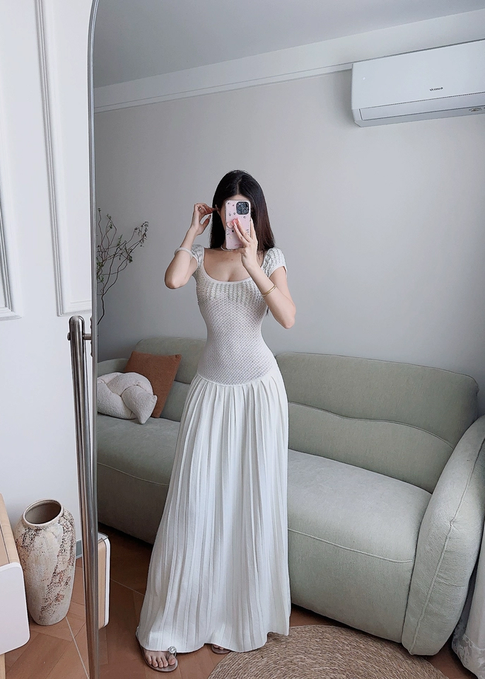 elegant-slimming-knitted-dress-with-pearl-detail_3 Elegant Slimming Knitted Dress with Pearl Detail