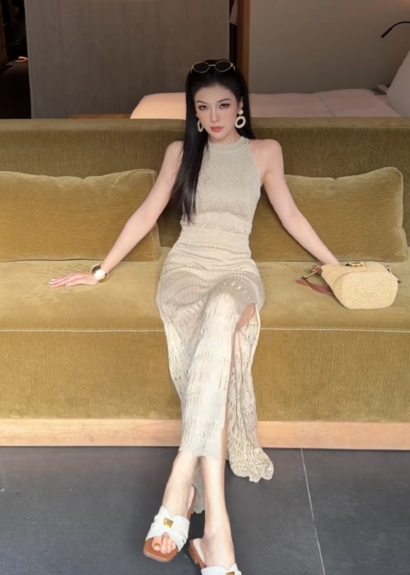 summer-vacation-style-slimming-split-cutout-design-dress Summer Vacation Style Slimming Split Cutout Design Dress