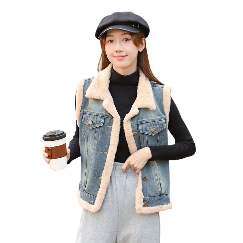 womens-fleece-lined-denim-vest-winter-warm-loose-fit-sleeveless-button-up_4 Women's Fleece-Lined Denim Vest Winter Warm Loose Fit Sleeveless Button-Up