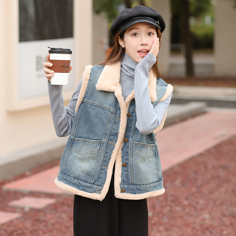 womens-thick-warm-korean-style-loose-fit-denim-padded-vest_2 Women's Thick Warm Korean Style Loose Fit Denim Padded Vest